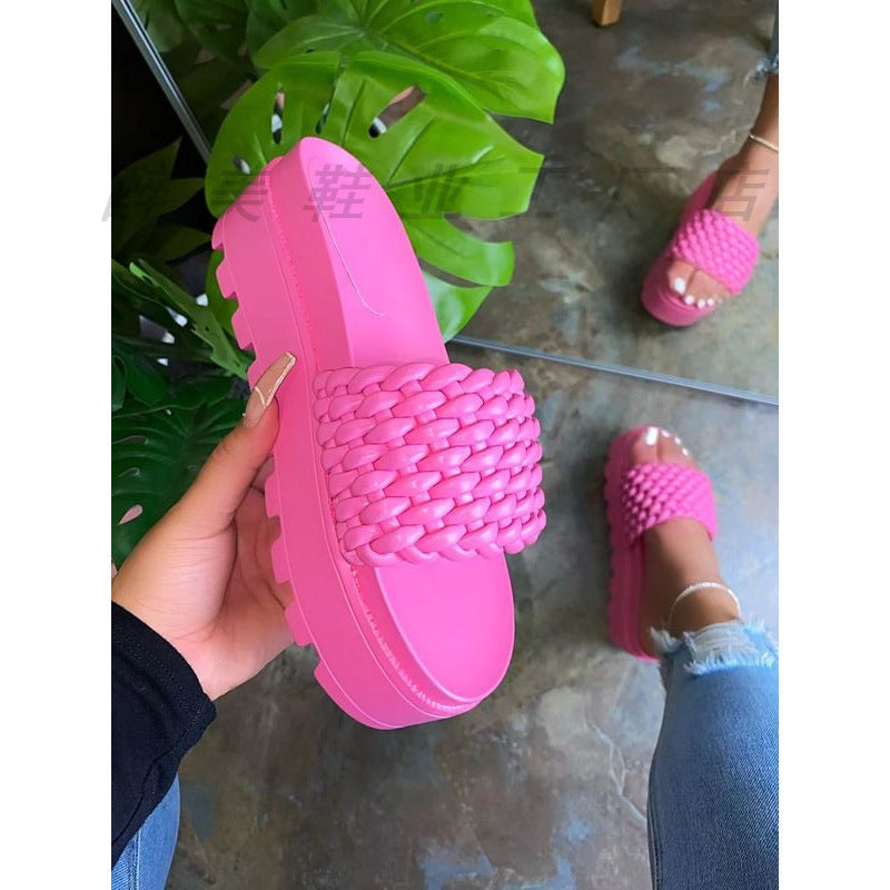 Graceful Orthopedic Sandals for Modern Look