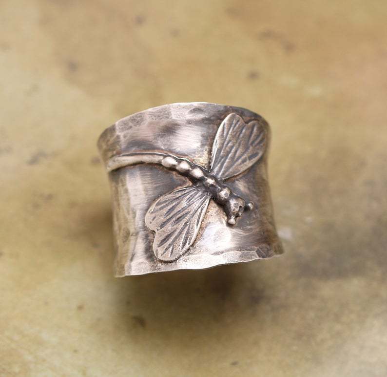 Stunning Silver Ring for Daily Wear