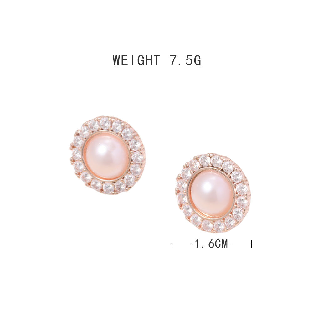 Classic Pearl Earring with Timeless Appeal
