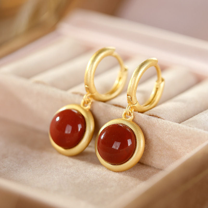 Charming Silver Earring for Any Occasion