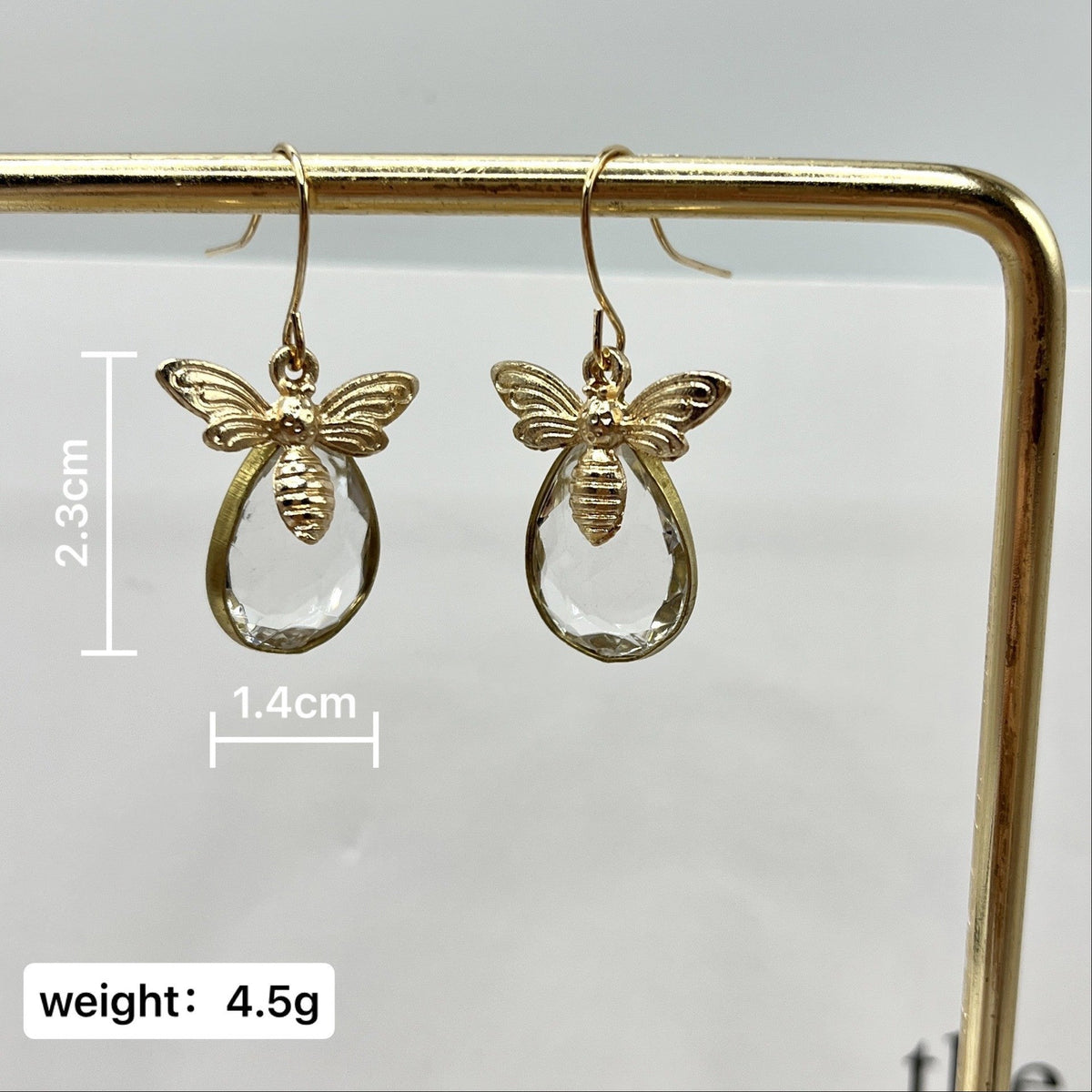 Charming Earring for Any Occasion