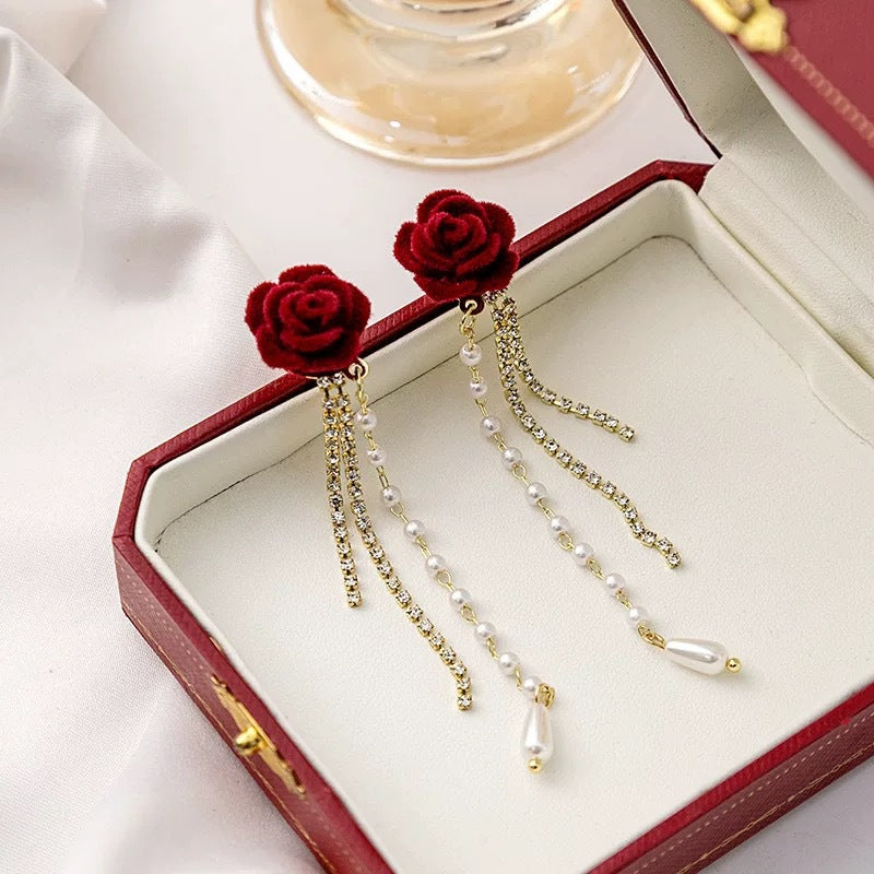 Classic Pearl Earring with Timeless Appeal