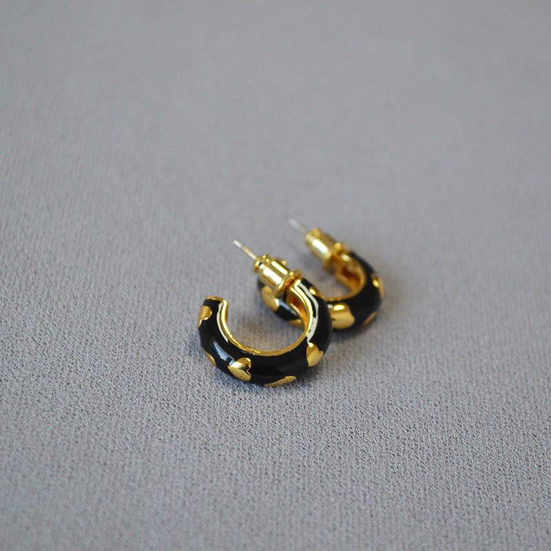 Elegant Gold Earring for Every Occasion