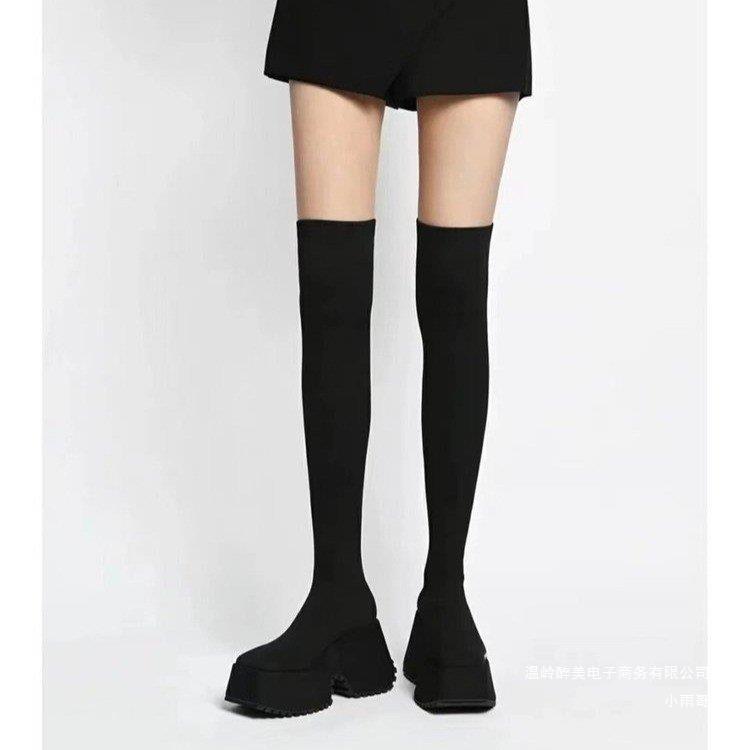 Graceful Orthopedic Boots for Modern Look