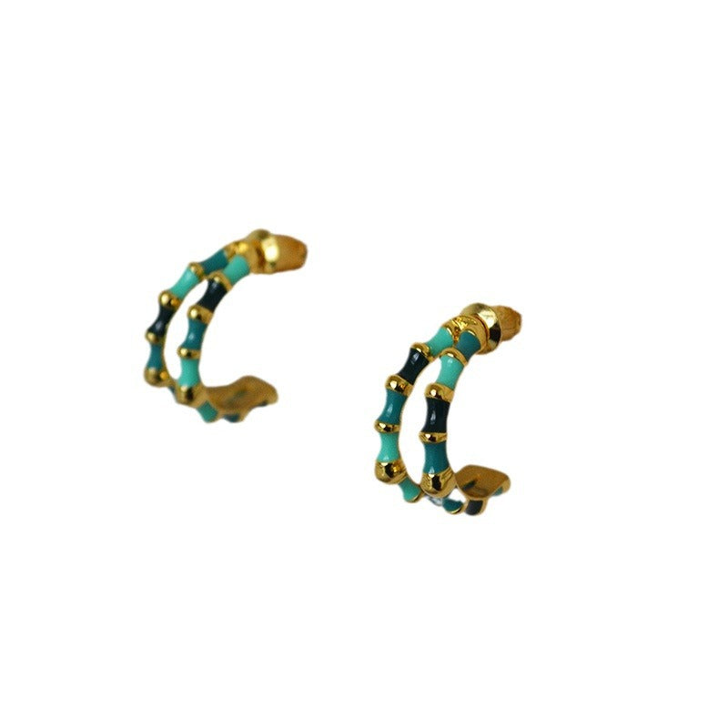 Classic Silver Earring with Timeless Appeal