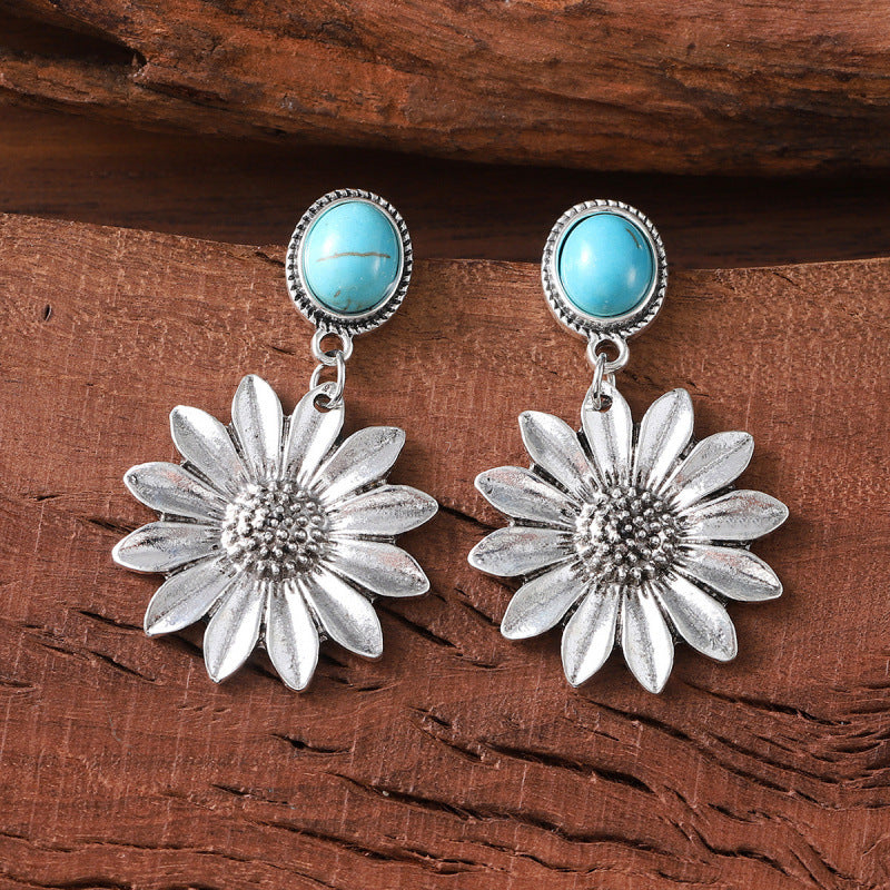 Charming Earring for Any Occasion