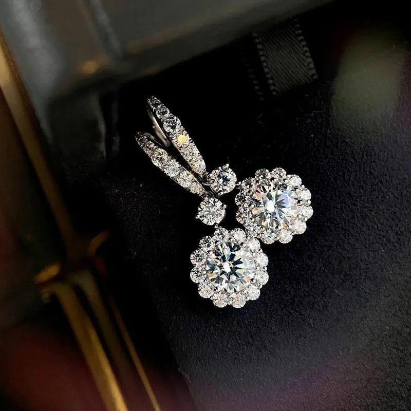 Charming Earring for Any Occasion