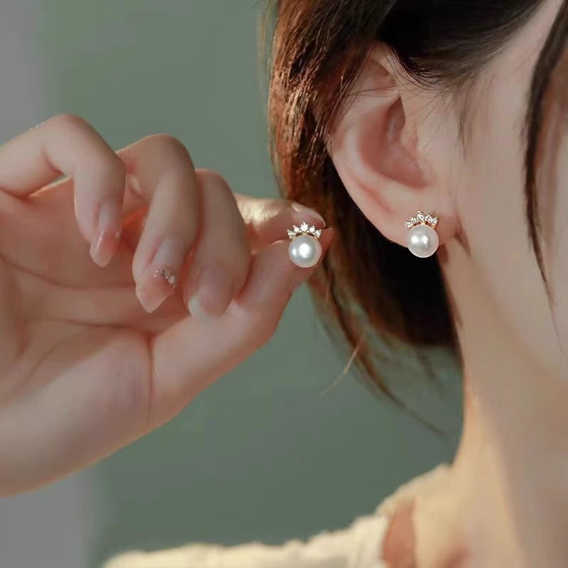 Stunning Pearl Earring for Daily Wear