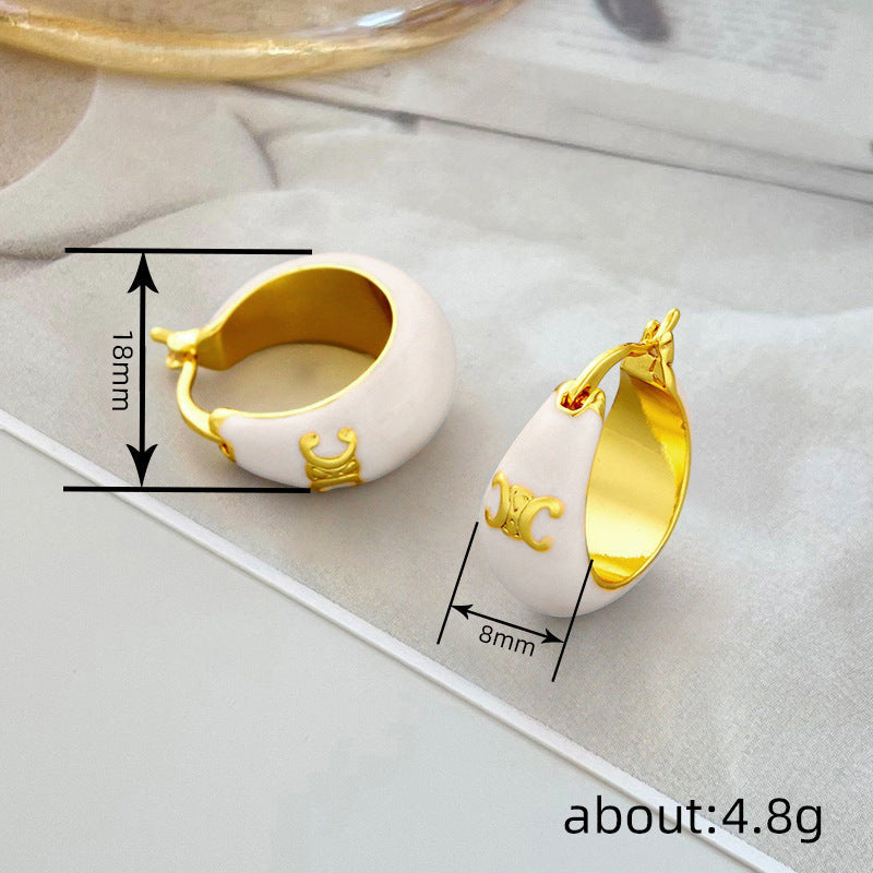 Classic Earring with Timeless Appeal