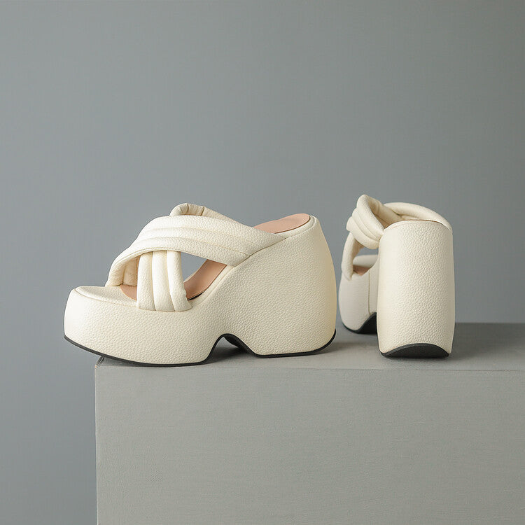 Chic Orthopedic Sandals with Unique Design
