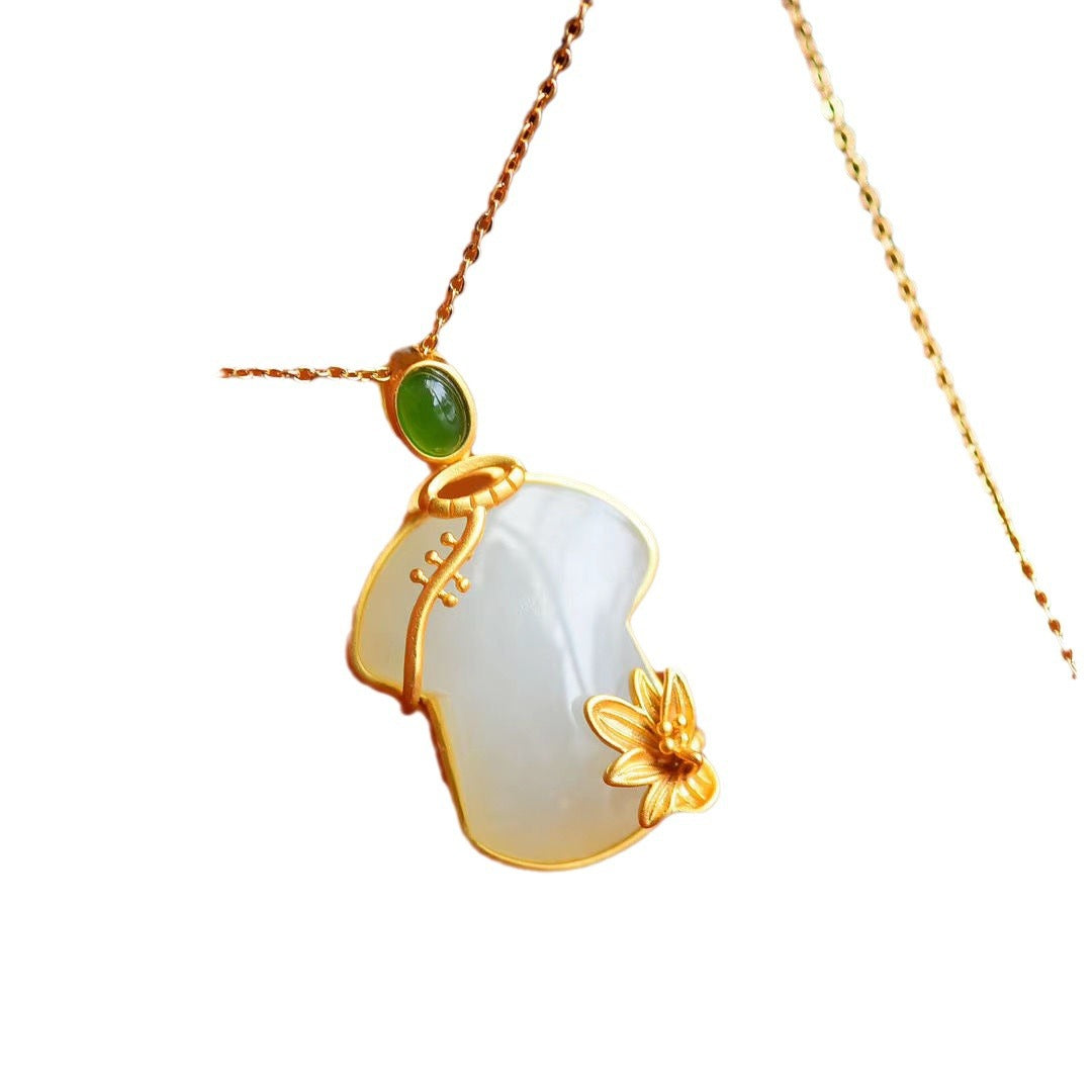 Charming Gold Necklace for Any Occasion