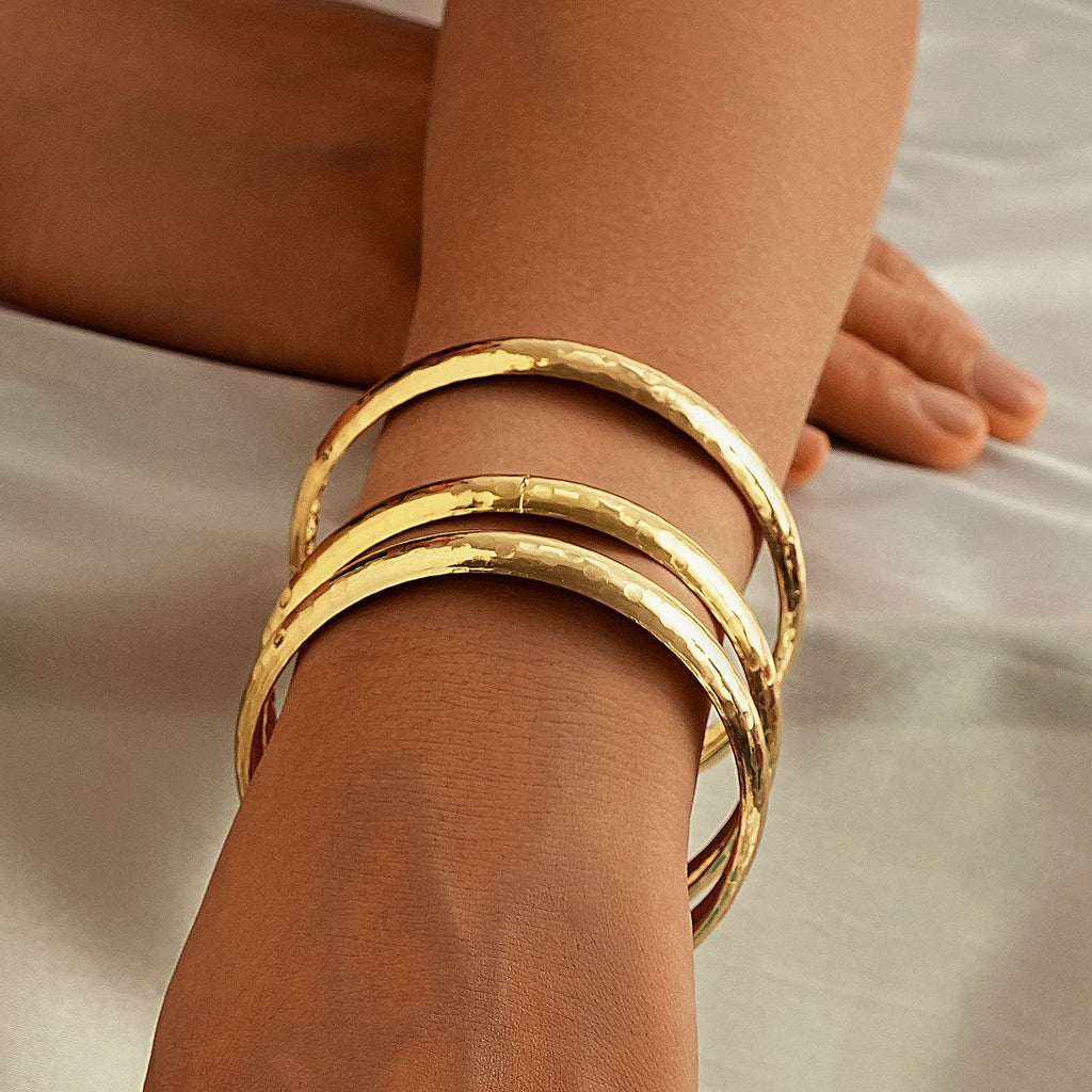 Charming Gold Set for Any Occasion