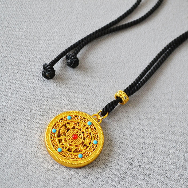 Classic Gold Necklace with Timeless Appeal
