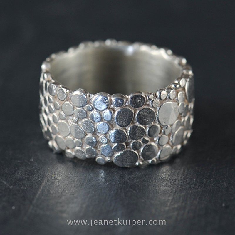 Stunning Silver Ring for Daily Wear