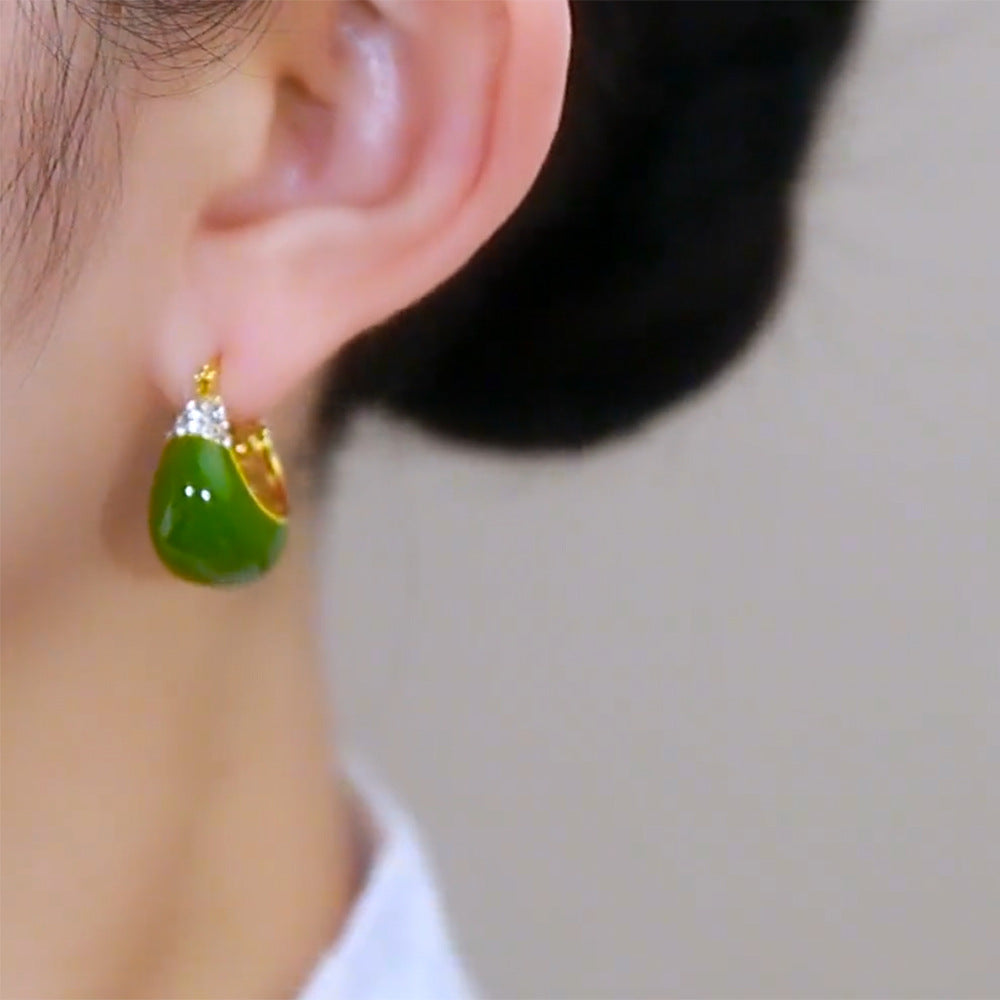Charming Earring for Any Occasion