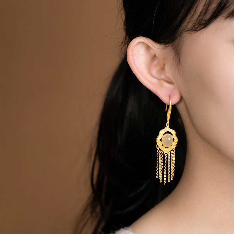 Beautiful Gold Earring with Unique Style