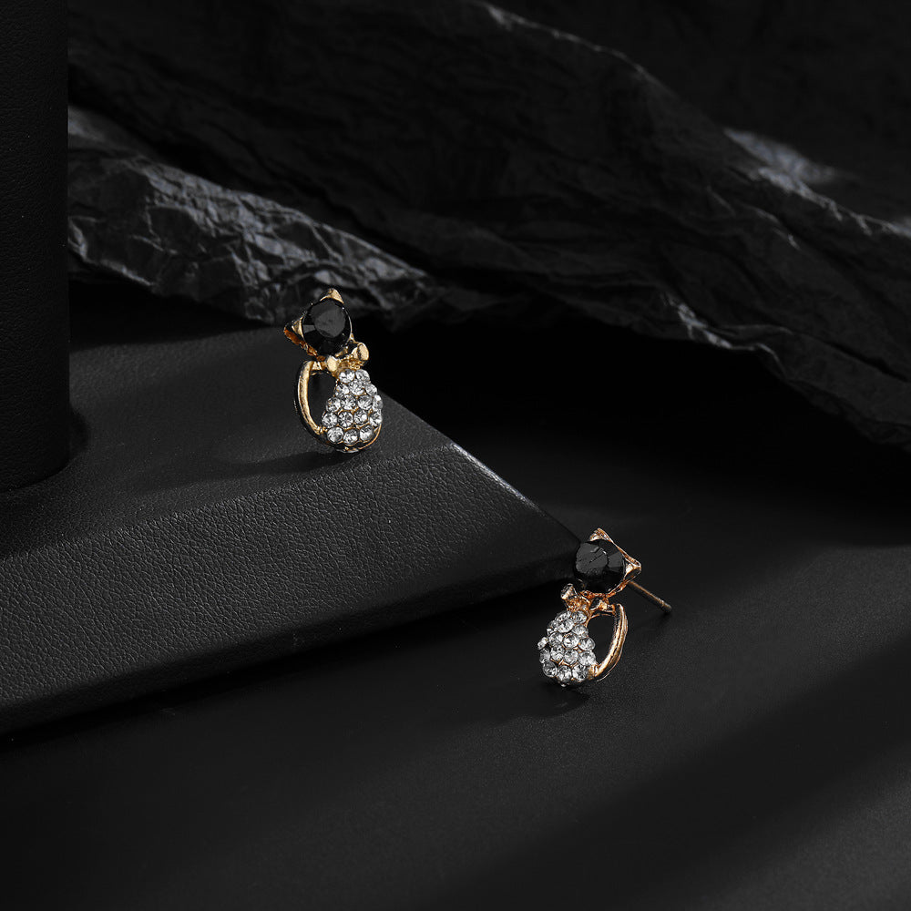 Elegant Gold Earring for Every Occasion
