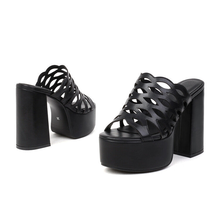 Graceful Orthopedic Sandals for Modern Look