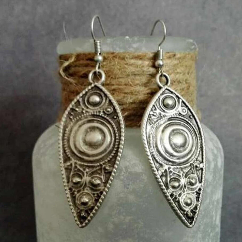 Elegant Silver Earring for Every Occasion