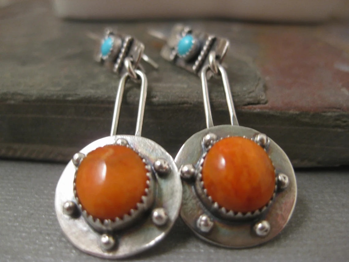 Charming Earring for Any Occasion