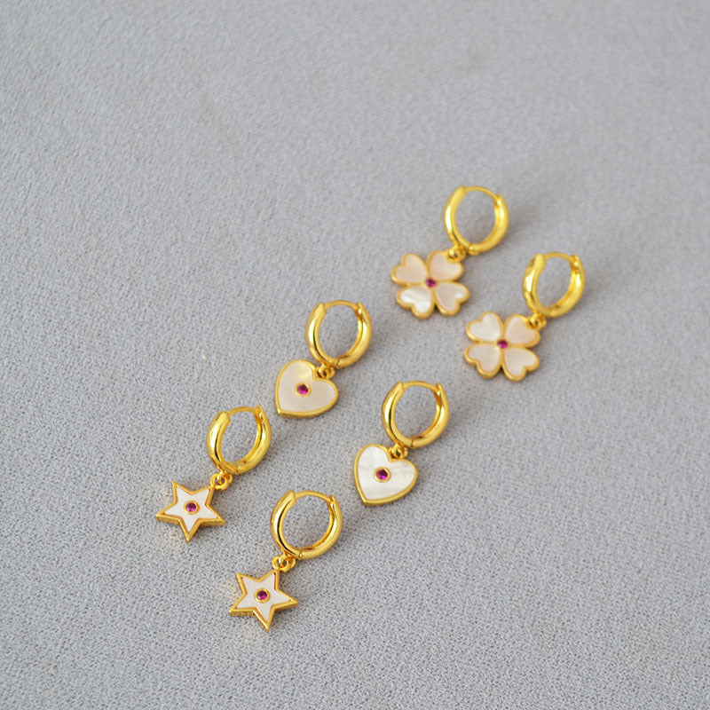 Beautiful Gold Earring with Unique Style
