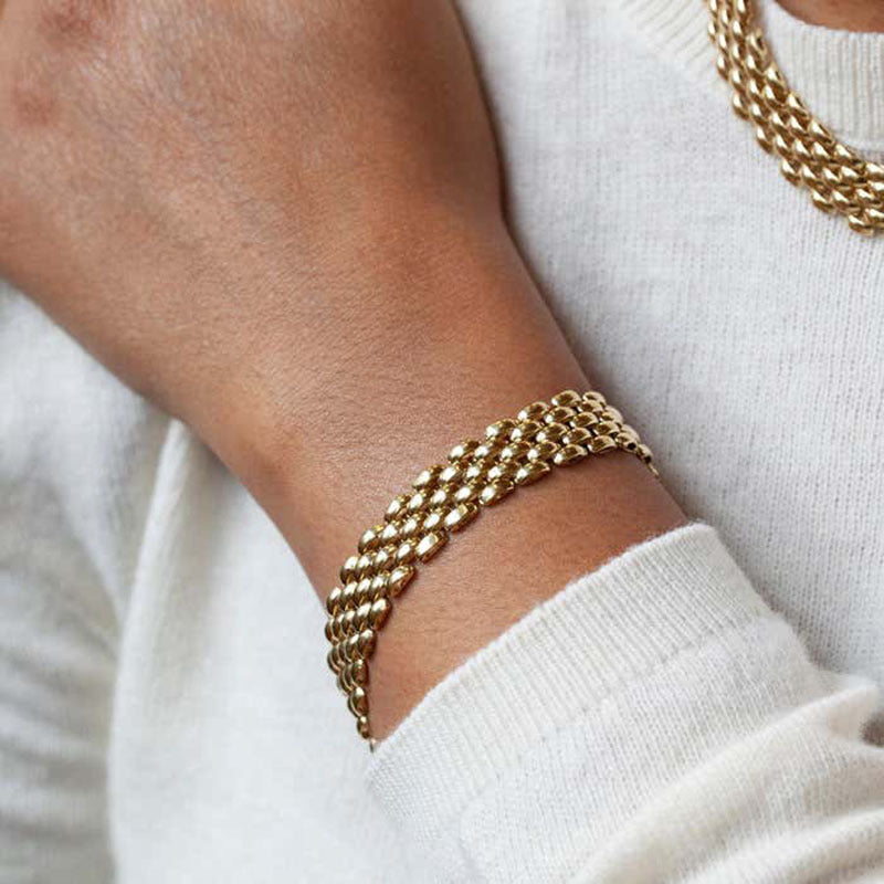 Stunning Gold Bracelet for Daily Wear