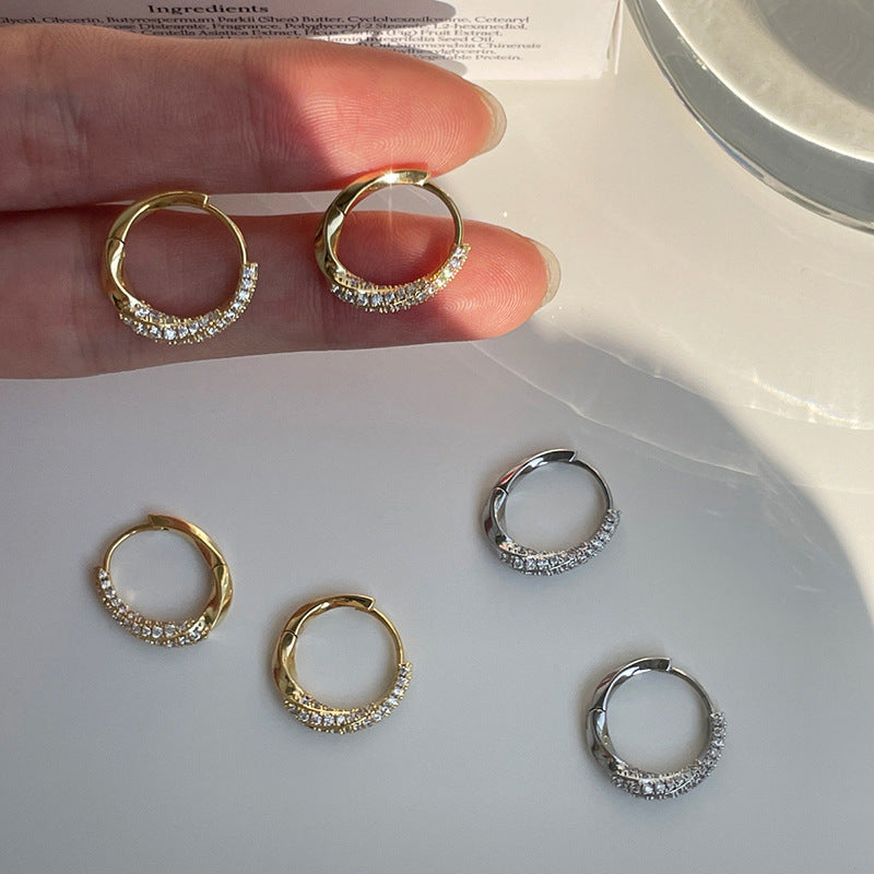 Classic Earring with Timeless Appeal