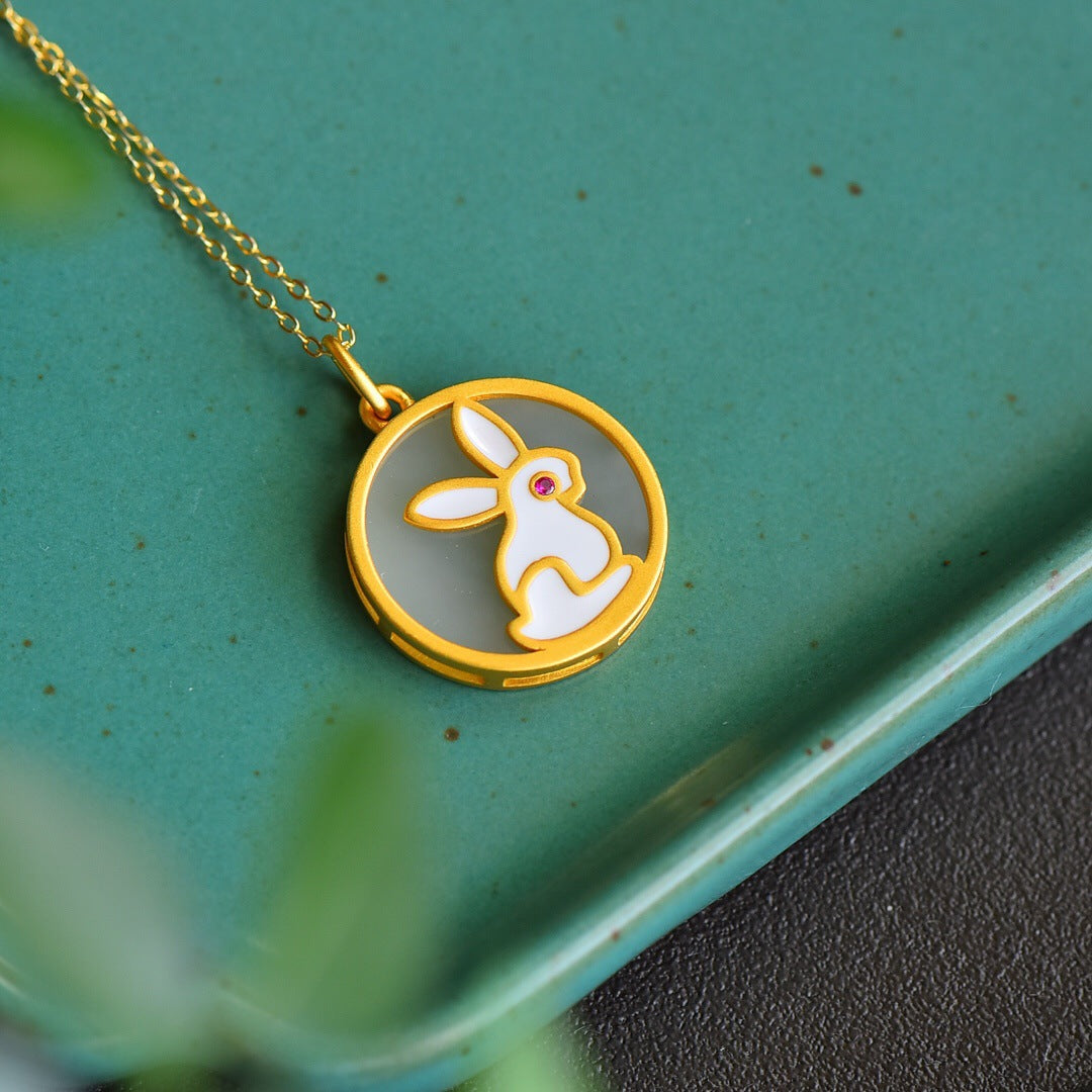 Beautiful Silver Necklace with Unique Style