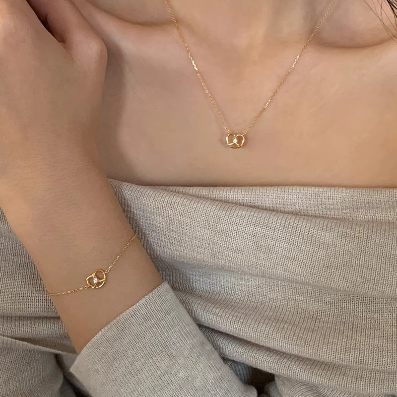 Romantic Necklace for Special Moments