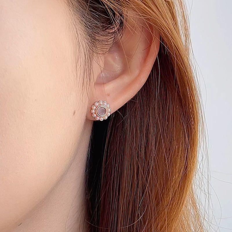Stunning Pearl Earring for Daily Wear