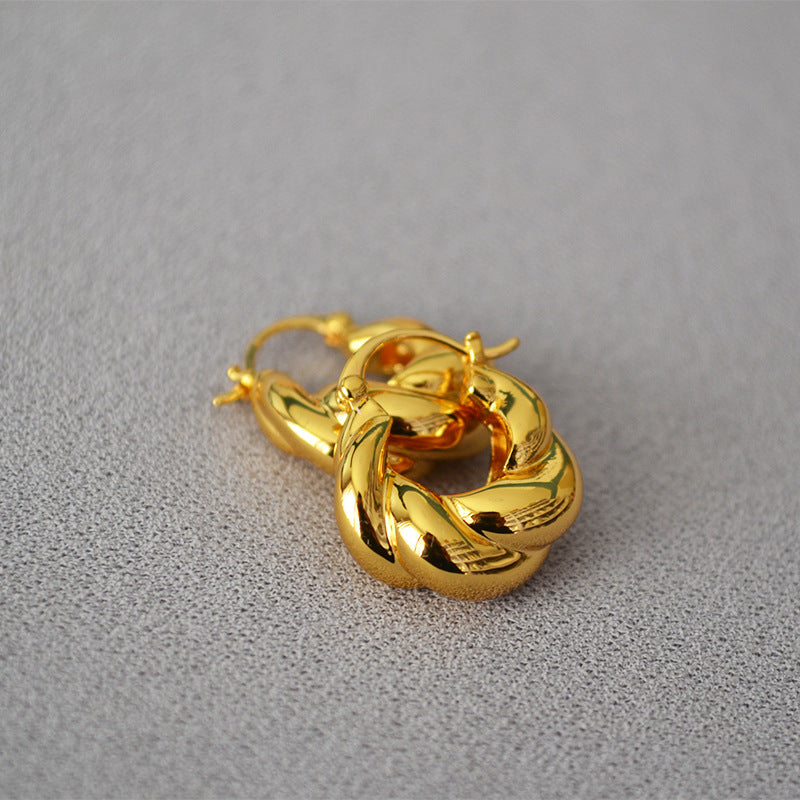Beautiful Gold Earring with Unique Style
