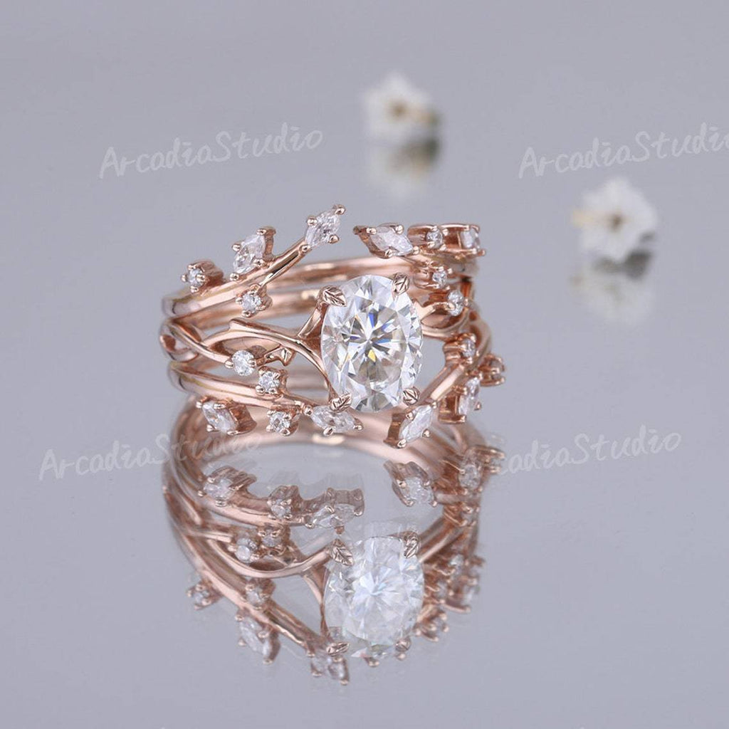 Classic Gold Ring with Timeless Appeal
