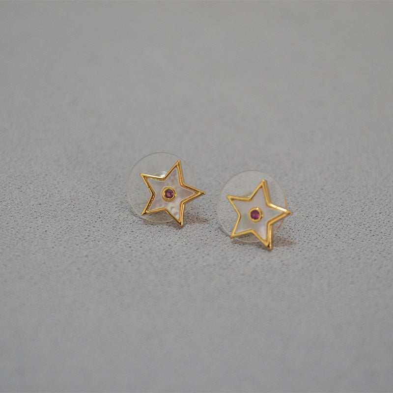 Elegant Gold Earring for Every Occasion