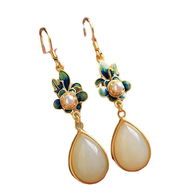Classic Gold Set with Timeless Appeal