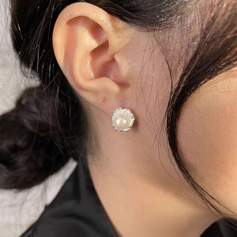 Romantic Pearl Earring for Special Moments