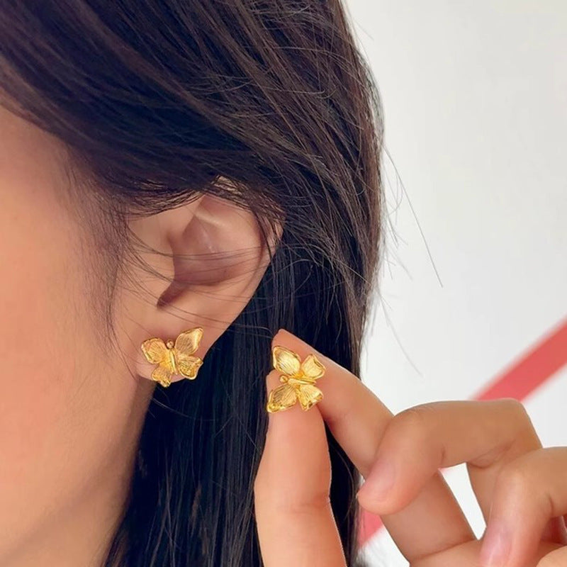 Charming Gold Necklace for Any Occasion