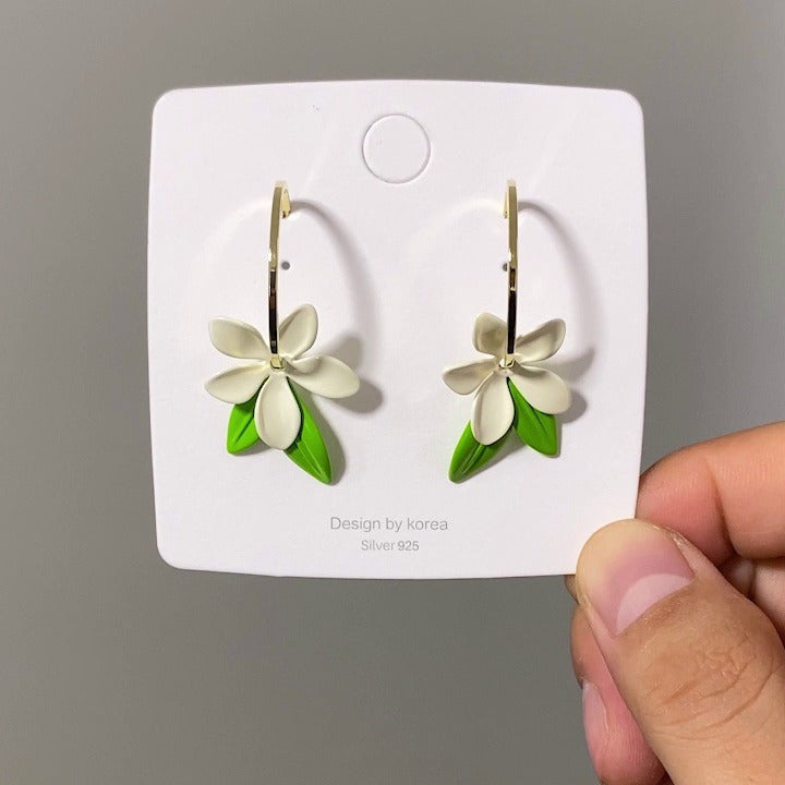 Beautiful Earring with Unique Style