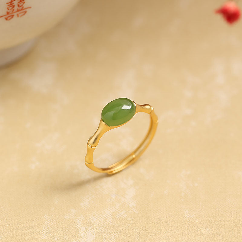 Classic Silver Ring with Timeless Appeal