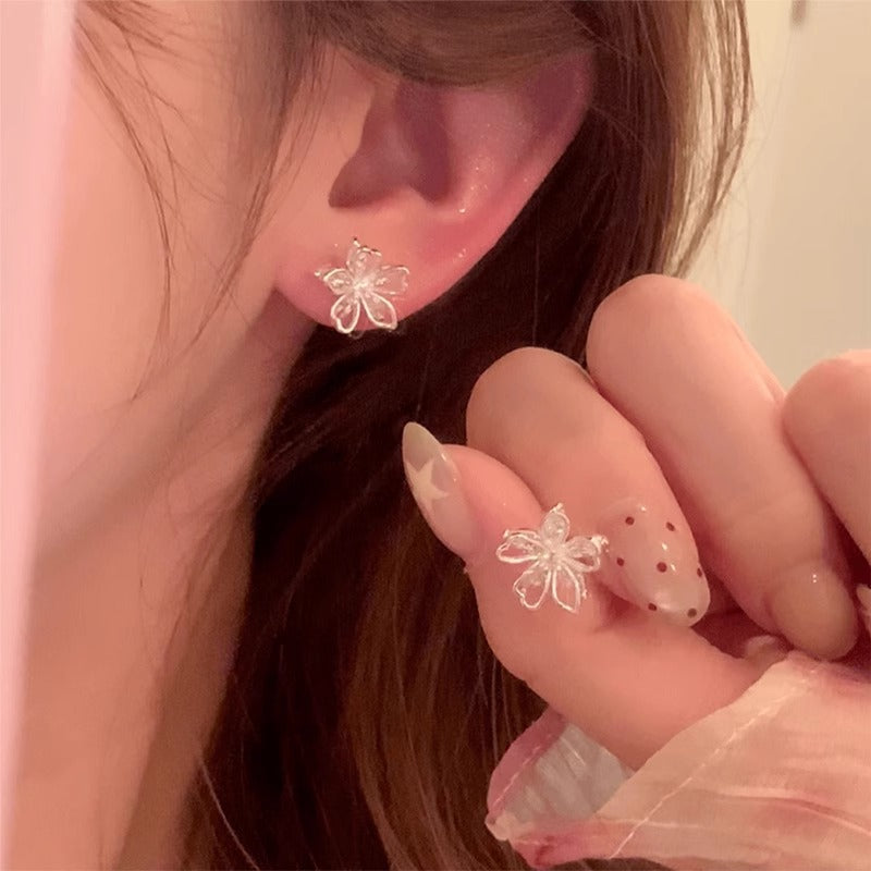 Charming Earring for Any Occasion