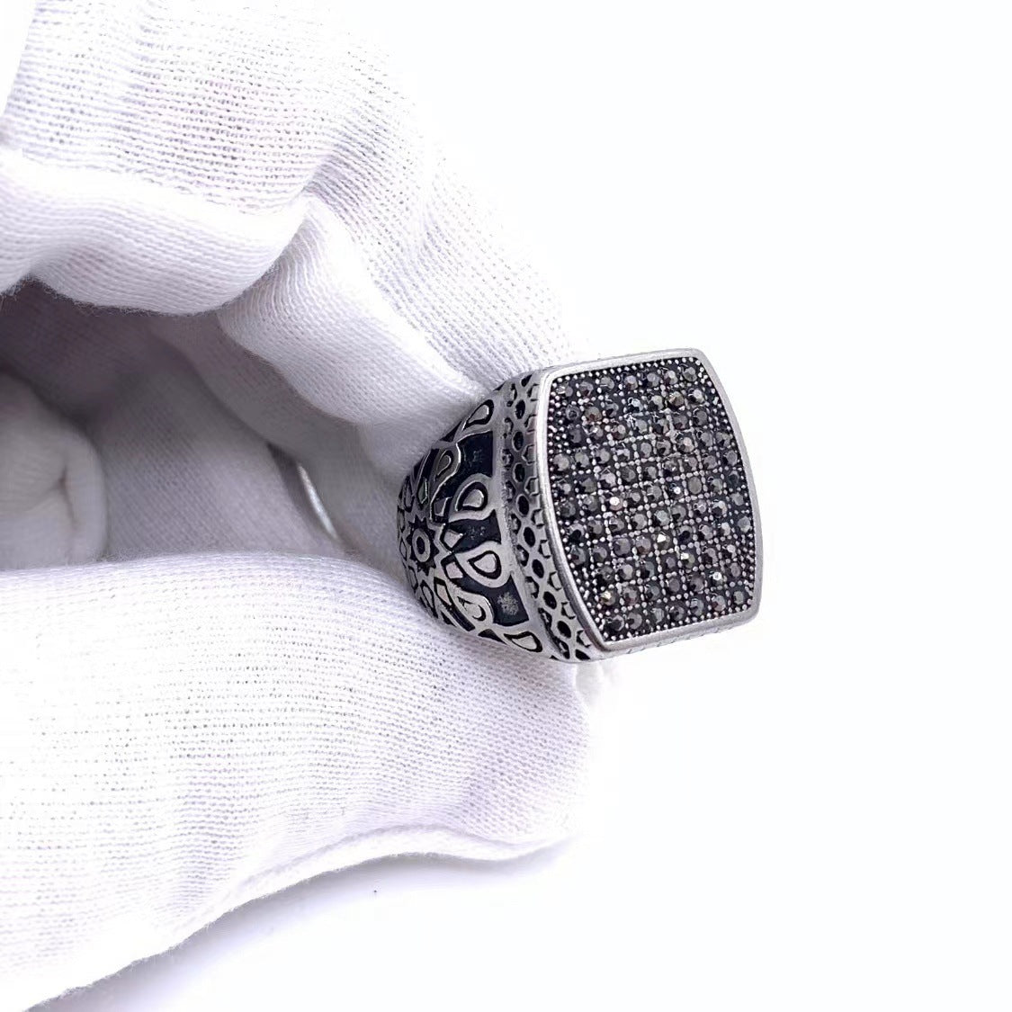 Stunning Ring for Daily Wear