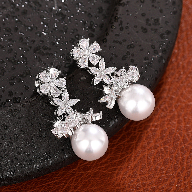 Romantic Pearl Earring for Special Moments