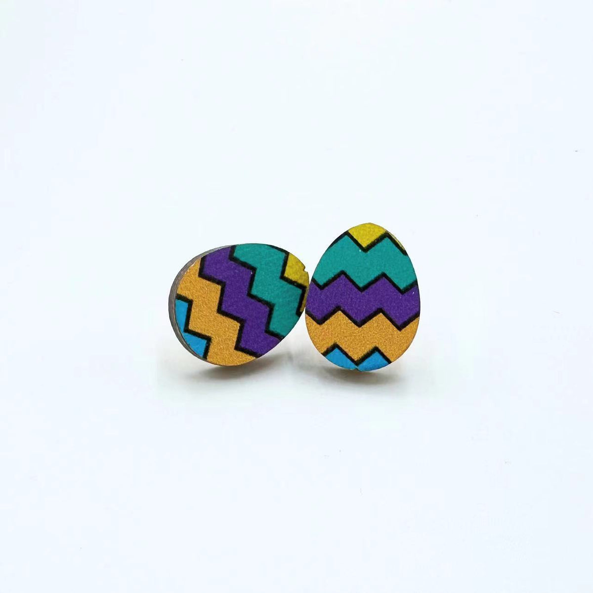 Classic Earring with Timeless Appeal