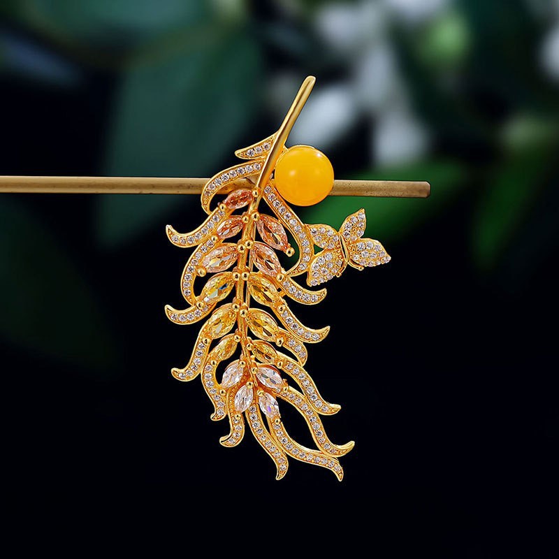 Elegant Gold Piece for Every Occasion