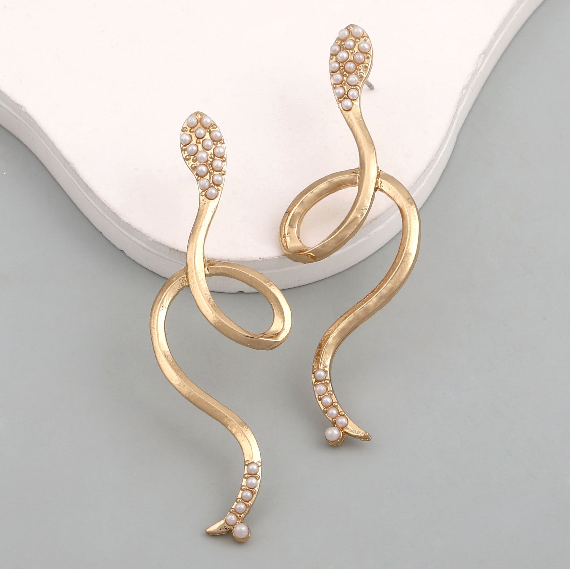 Elegant Pearl Earring for Every Occasion