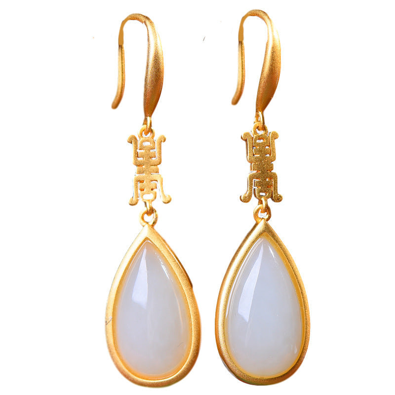 Romantic Gold Earring for Special Moments