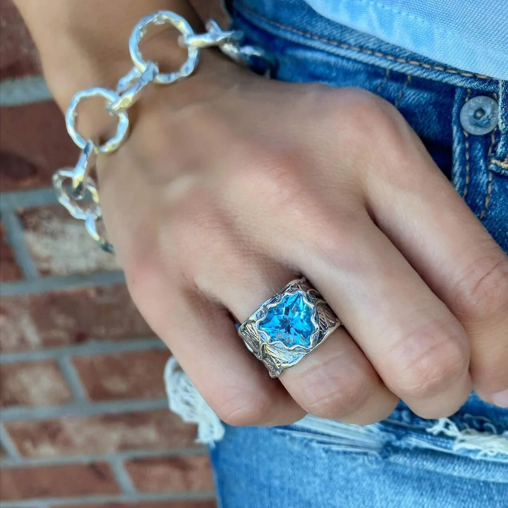 Beautiful Ring with Unique Style