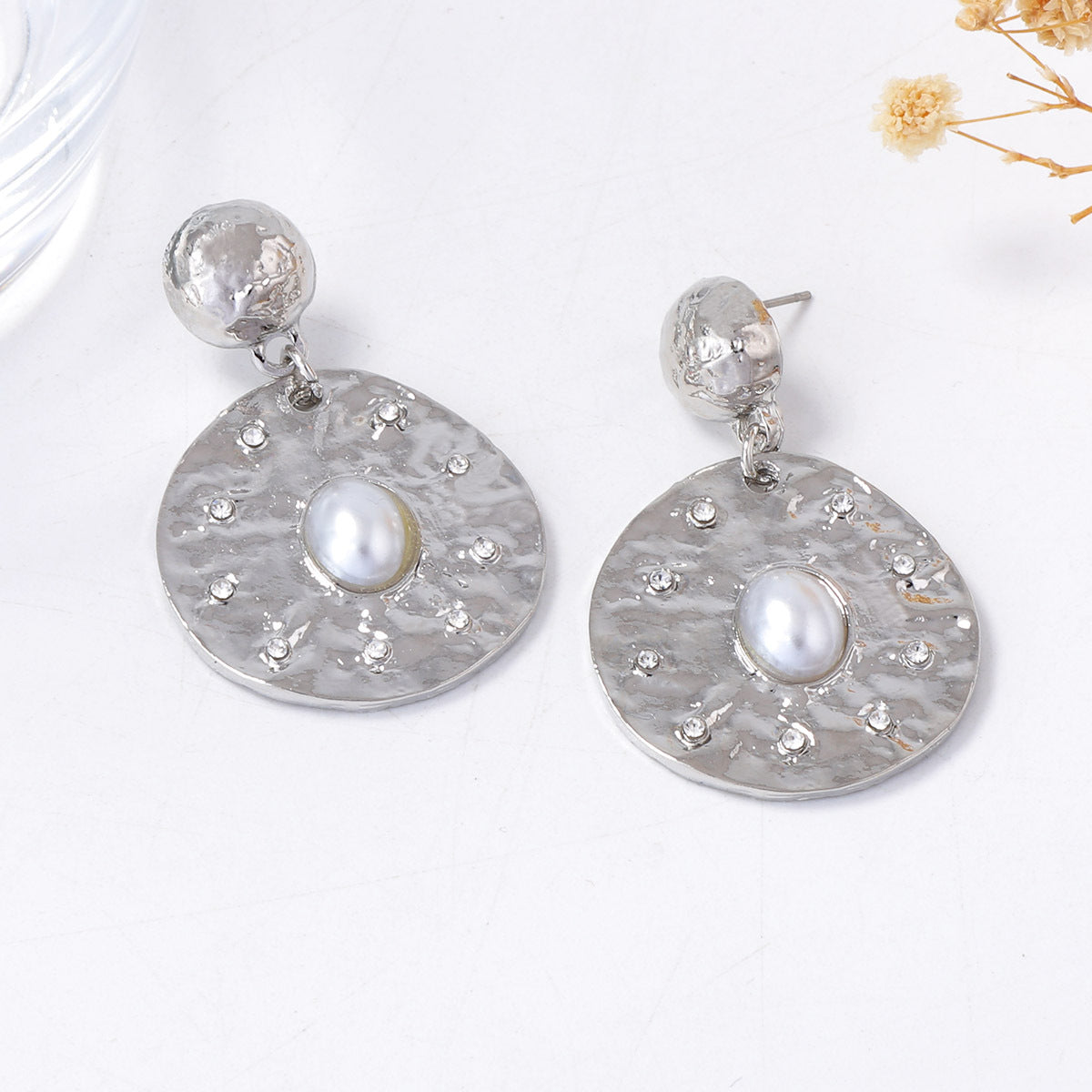 Charming Piece for Any Occasion