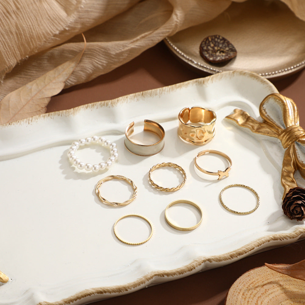 Classic Set with Timeless Appeal