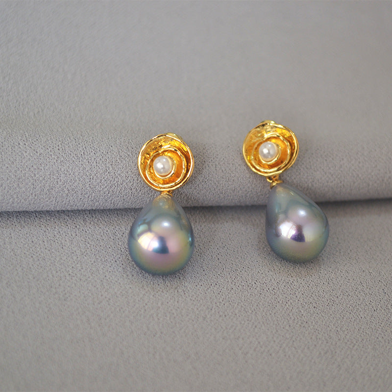 Delicate Artisan Gold Earring