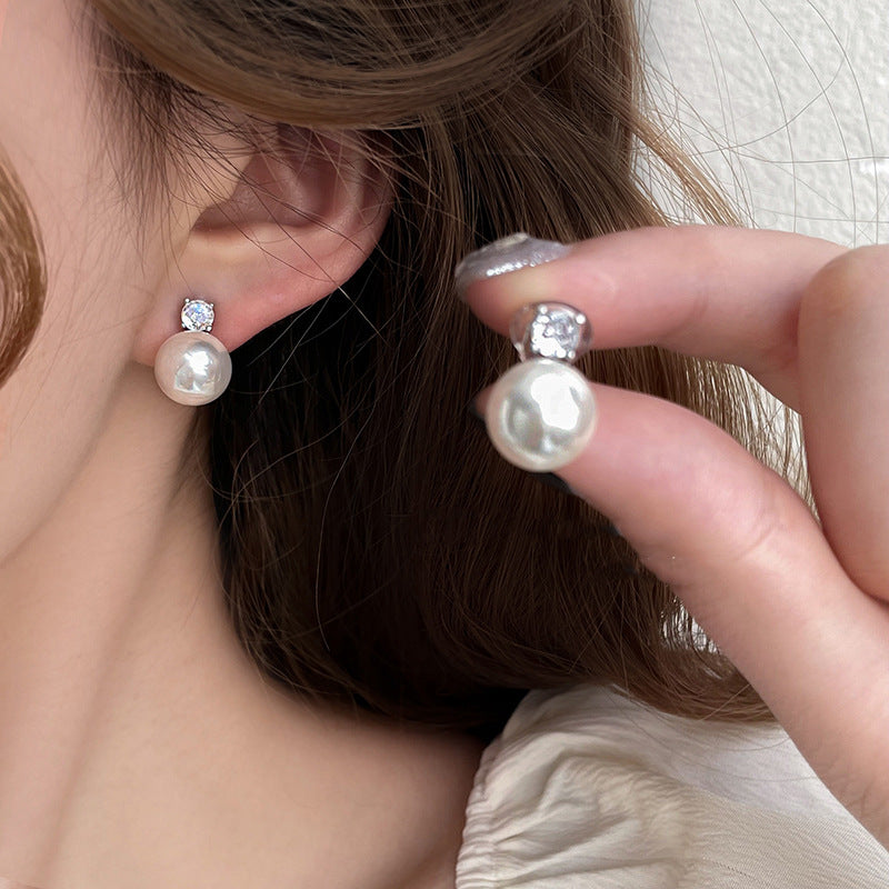 Stunning Pearl Earring for Daily Wear